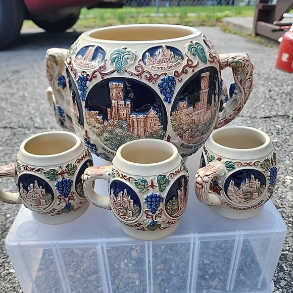 Vintage Castle GERZIT German  Tureen Punch / Soup Bowl.  5 individually Cups - Picture 3 of 7